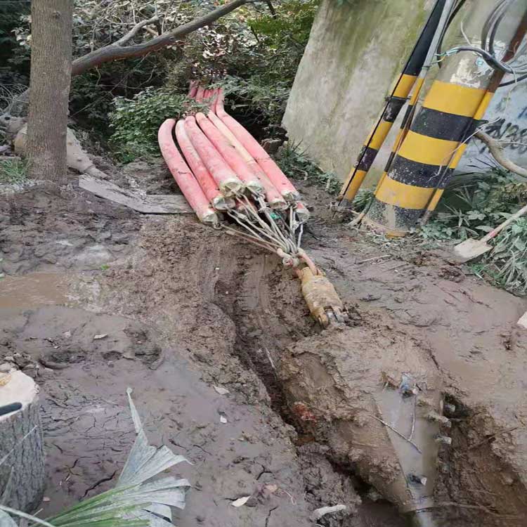 攀枝花铁矿拖拉管